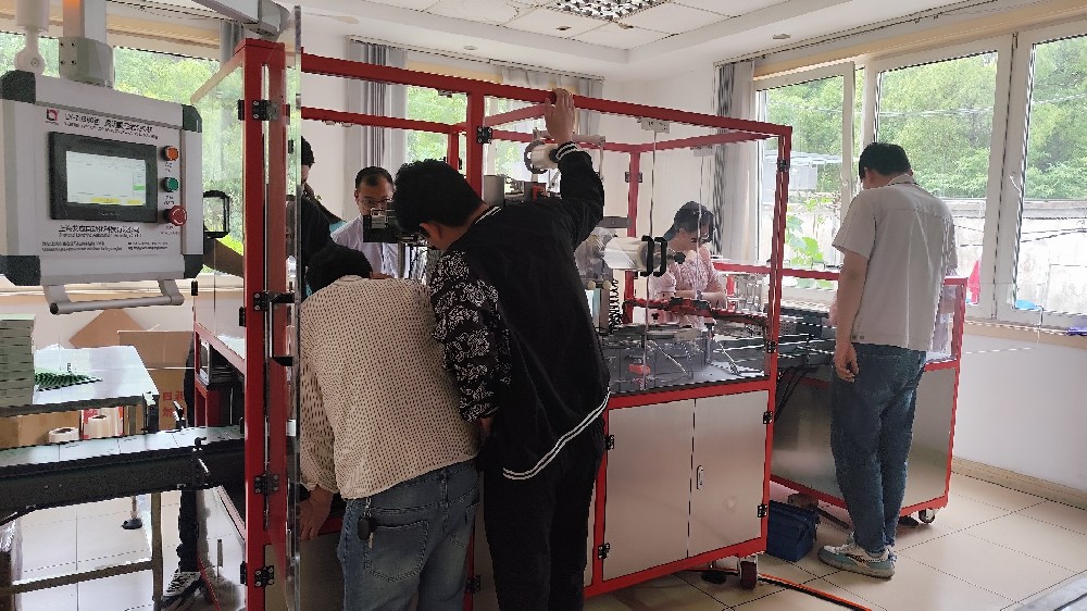 面膜盒包裝機(jī) 面膜盒包裝機(jī)