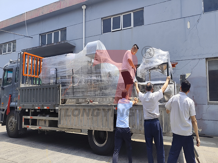 熟粥灌裝封口機 熟粥灌裝封口機