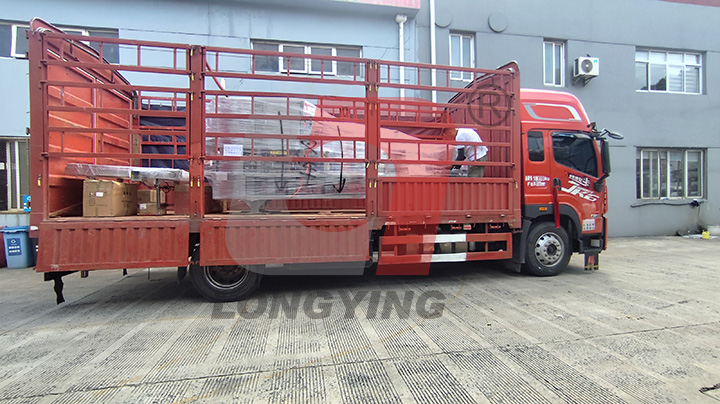 龍應(yīng)果凍全自動灌裝封口機