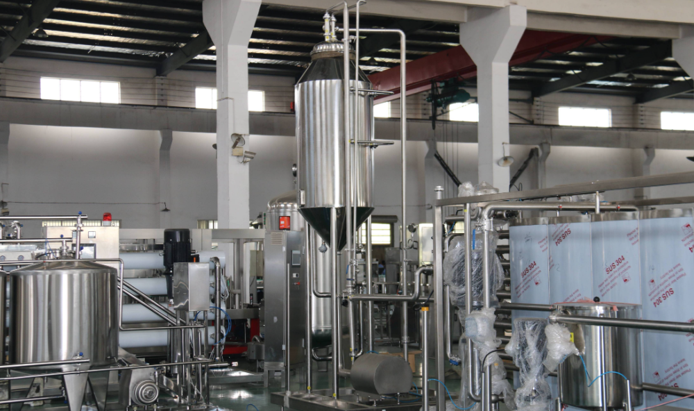 龍應(yīng)碳酸飲料生產(chǎn)線(xiàn)